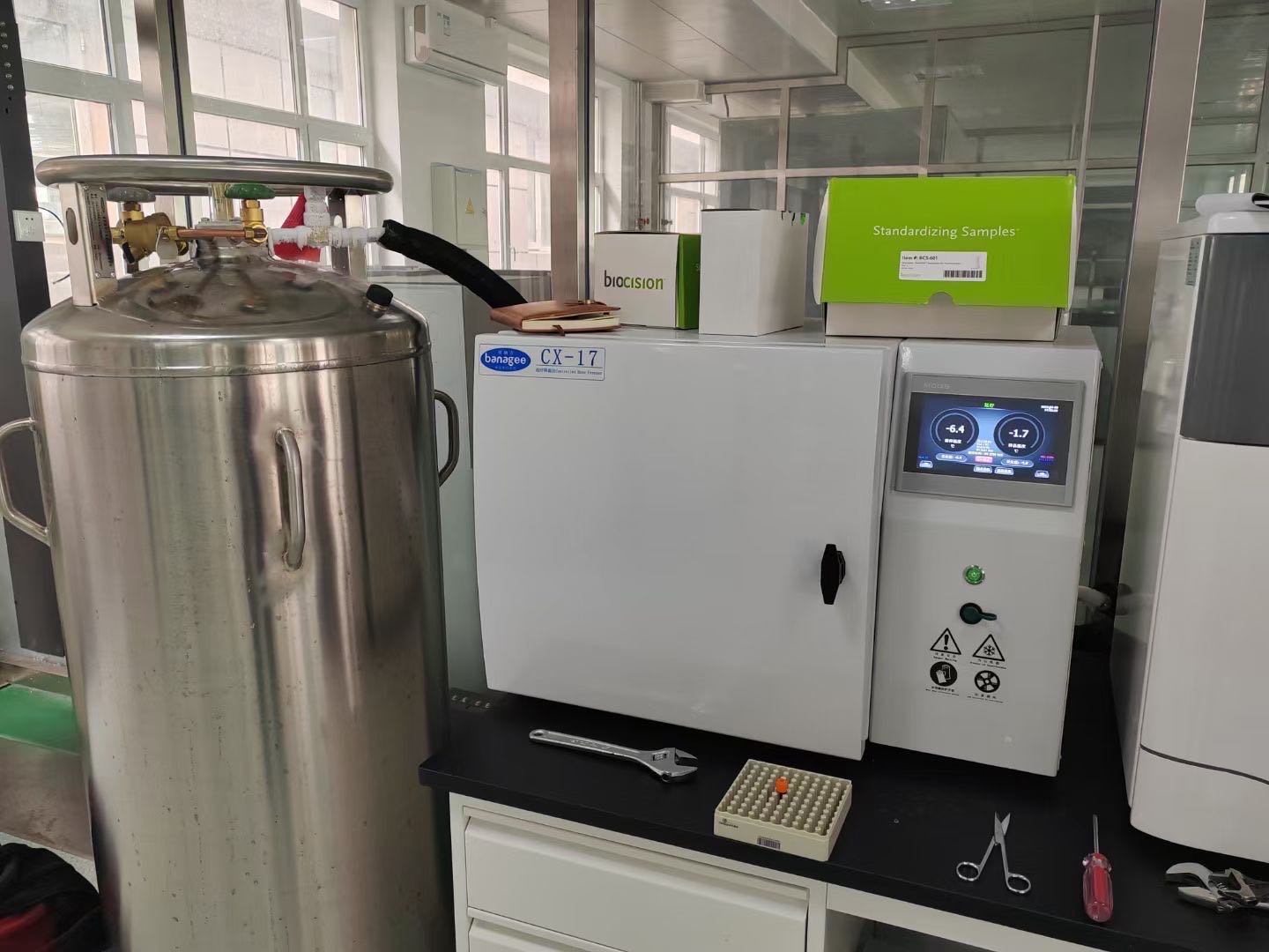 液氮容器補(bǔ)液供給